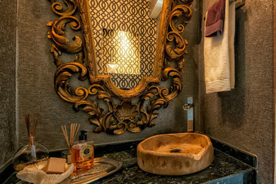 Ejemplo de aseo retro de tamaño medio con armarios abiertos y lavabo sobreencimera