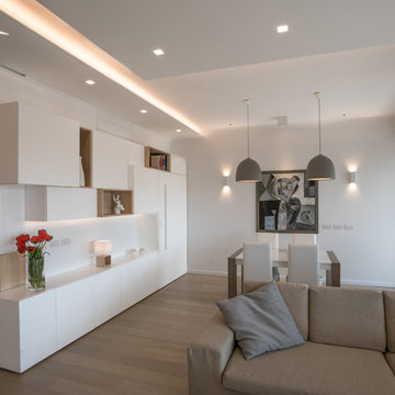 Casa "FG" bianco scolpito