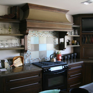 Barrientos Bathroom and Kitchen