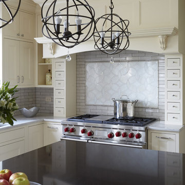 Classic Cream Colored Kitchen in Naperville