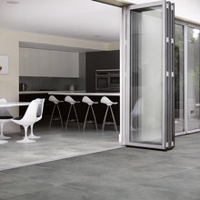 GLASS DOORS