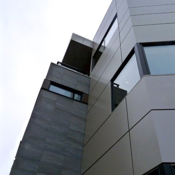 Modern - River Valley Residence