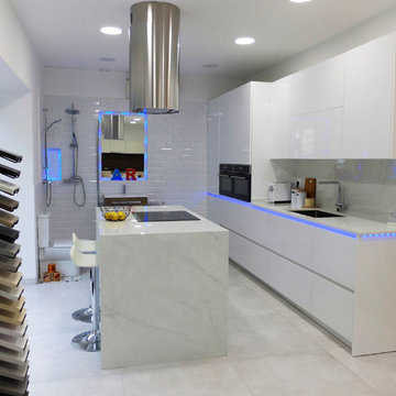Nuestra nueva tienda showroom | Cocina con isla