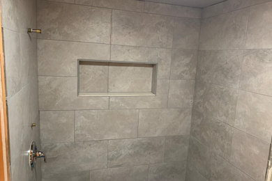 Example of a trendy bathroom design in Toronto