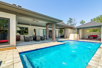Pool - contemporary pool idea in Miami