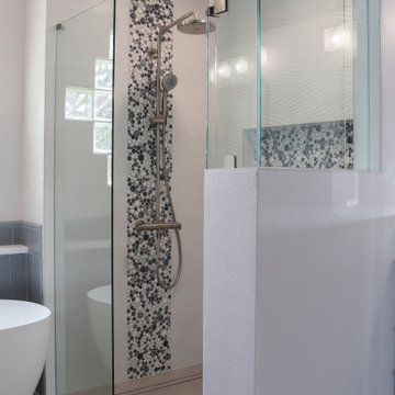 Open Layout Main Bathroom