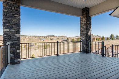 Inspiration for a 1960s deck remodel in Denver