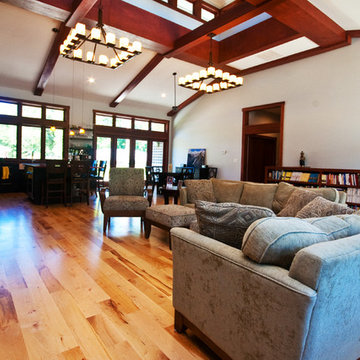 New Modern Home in Des Peres