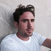 Thomas Neary's photo