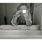 Susan Selugas foto