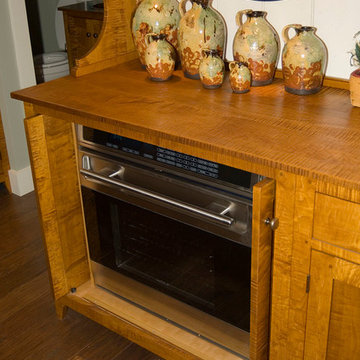 Ohio Curly Maple Kitchen