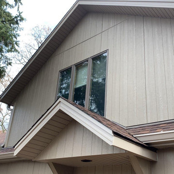 Reverse board and batten
