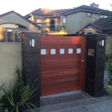 Malibu Wood Gate