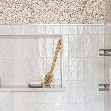 Modern Minnow Hall Bathroom