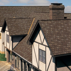 Hatteras shingles on showpiece home - Outdoor Products