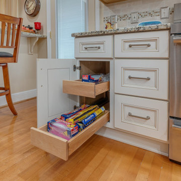 Small White Kitchen Design Roanoke, VA