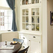 Kitchen cabinets and drawers