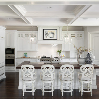Example of a classic home design design in Denver