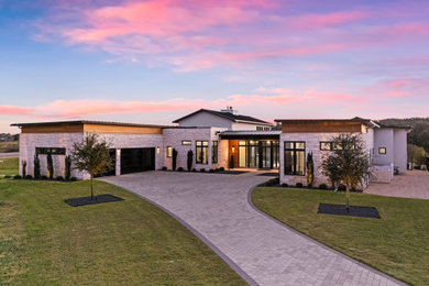 Inspiration for a contemporary exterior home remodel in Austin