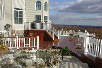 Inspiration for a timeless deck remodel in Newark