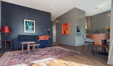 Houzzbesuch: Wohnen in Nachtblau, Grau und Orange in Berlin