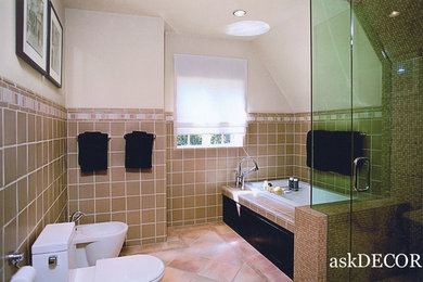 Elegant bathroom photo in Orange County