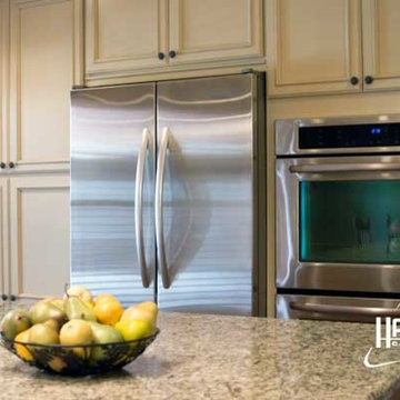 White and Honey | Haas Cabinet