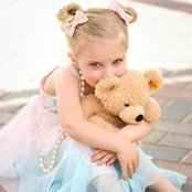 Hallie Cook's photo