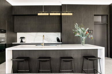 Inspiration for a modern kitchen in Sydney.
