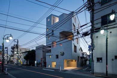 東京23区にあるインダストリアルスタイルのおしゃれな住まいの写真