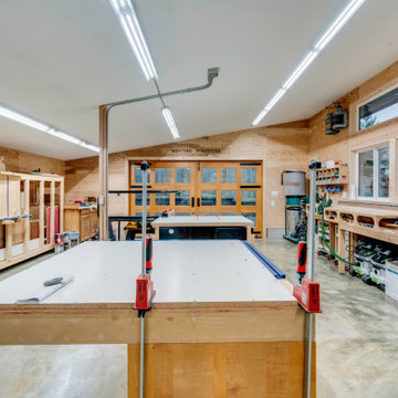 Bellevue Garage & Woodworking Workshop