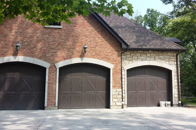 Inspiration for a garage remodel in Chicago