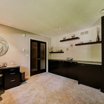 Floating display shelves and hidden breakfast bar.