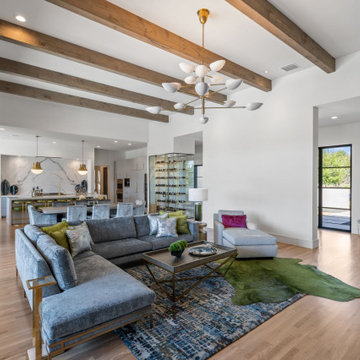 Edgy Echelon