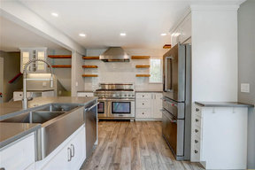 Braun Dr. Transitional-Farmhouse