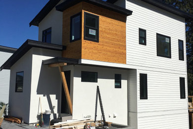 Minimalist home design photo in Vancouver