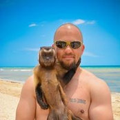 Jason Bomba's photo