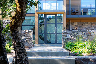 Example of an exterior home design in San Francisco