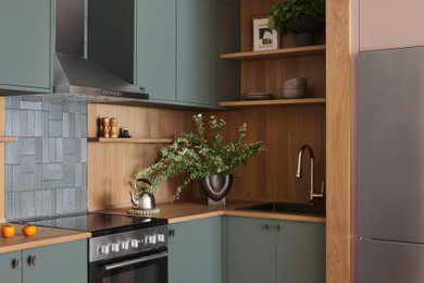 Example of an eclectic kitchen design in San Francisco