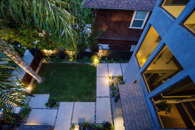 This is an example of a modern landscaping in Los Angeles.