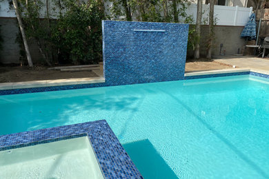 Pool & Spa With Raised Wall