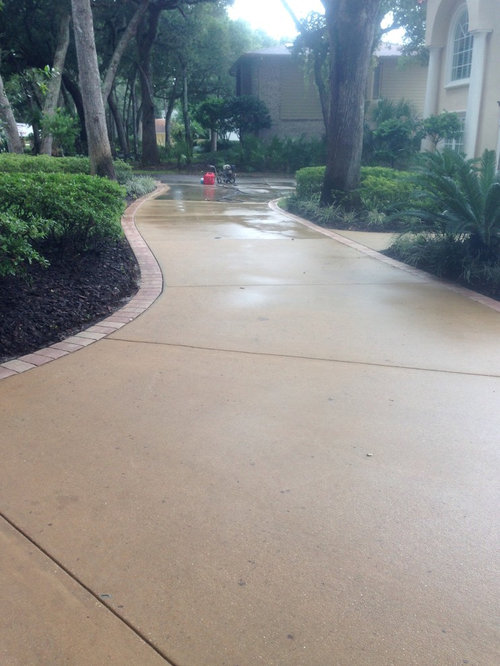 Before and after driveway pressure washing