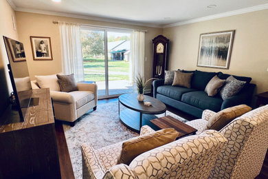 Inspiration for a transitional living room remodel in Philadelphia