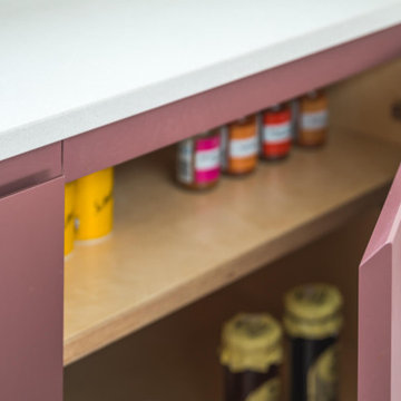 Handleless Plum Kitchen