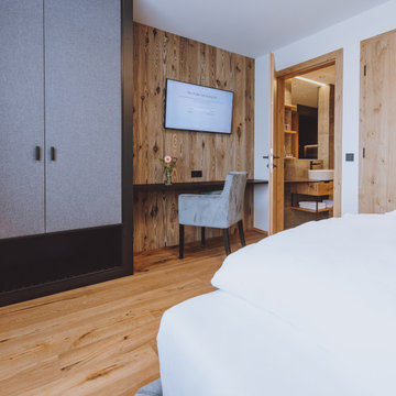 Minimaro leather handles in hotels