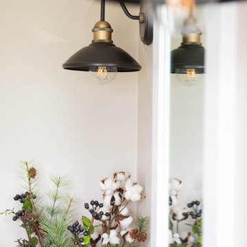 Modern Mini Farmhouse