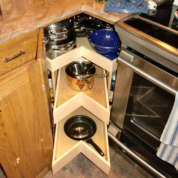 Glide-Around Corner Cabinet Solution