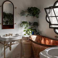400W Bathrooms