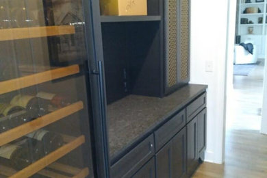 Example of a wine cellar design in Nashville