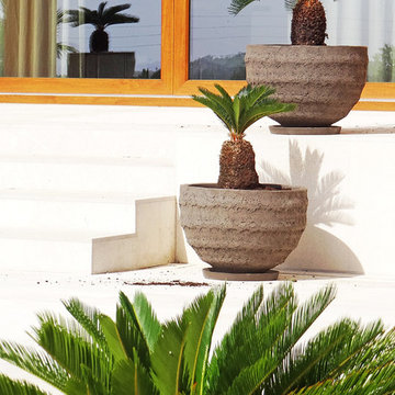 Mediterranean terraces & plant pots